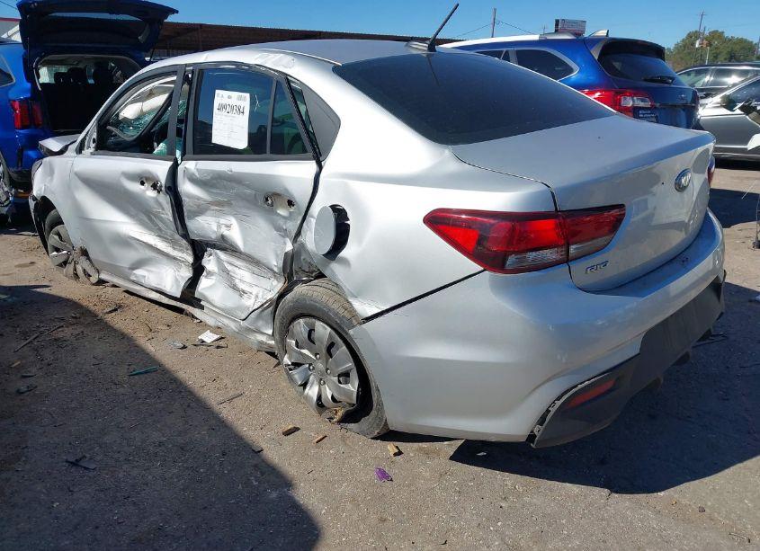 Photo 3 of 2018 Kia Rio LX (VIN 3KPA24AB9JE044531)