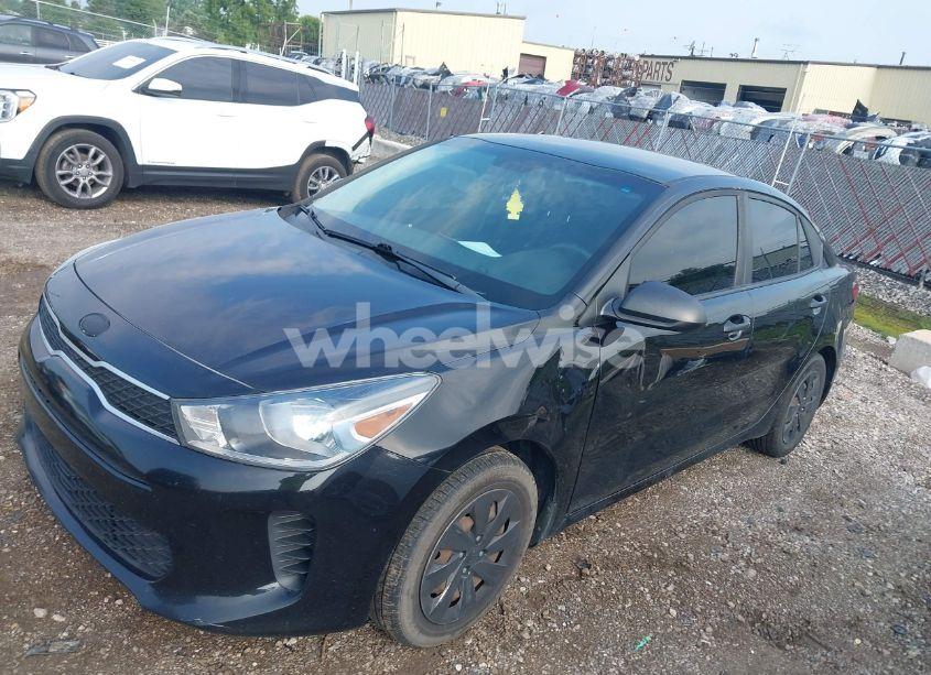 Photo 2 of 2018 Kia Rio LX (VIN 3KPA24AB9JE048093)