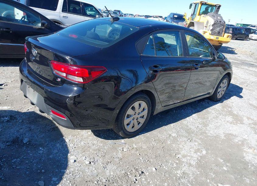 Photo 4 of 2018 Kia Rio S (VIN 3KPA24AB9JE057909)