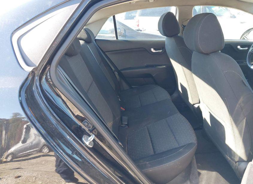 Photo 8 of 2018 Kia Rio S (VIN 3KPA24AB9JE057909)