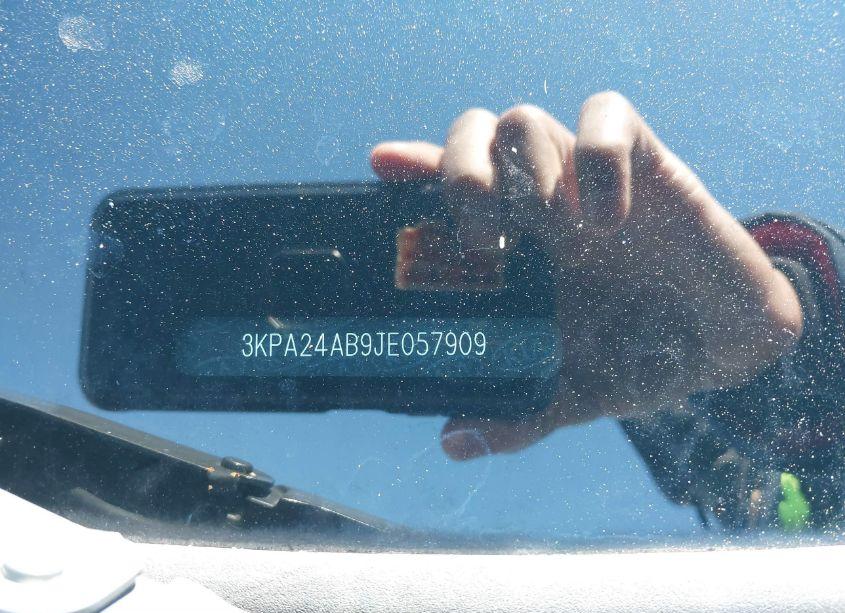 Photo 9 of 2018 Kia Rio S (VIN 3KPA24AB9JE057909)