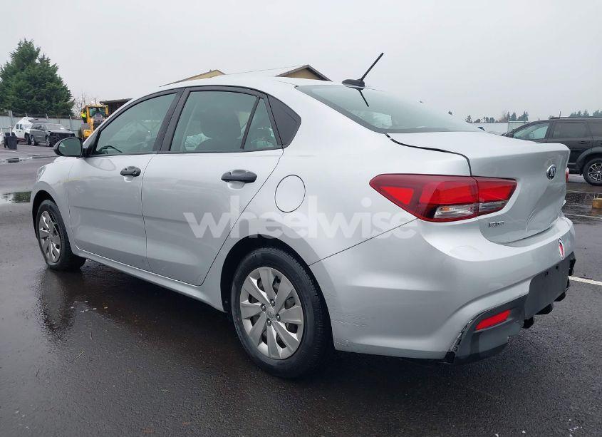 Photo 3 of 2018 Kia Rio LX (VIN 3KPA24AB9JE078226)