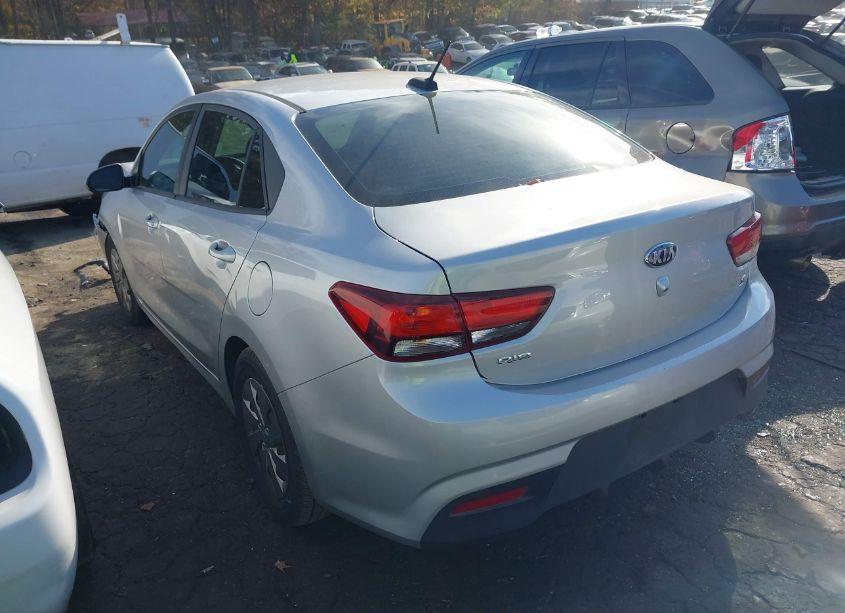 Photo 3 of 2019 Kia Rio S (VIN 3KPA24AB9KE188131)