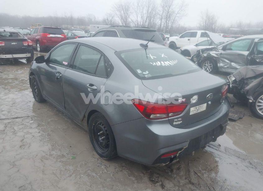 Photo 3 of 2019 Kia Rio S (VIN 3KPA24AB9KE198397)