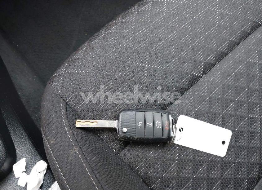 Photo 11 of 2019 Kia Rio S (VIN 3KPA24AB9KE201430)
