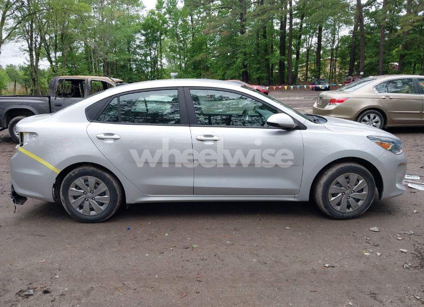 Photo 13 of 2019 Kia Rio S (VIN 3KPA24AB9KE201430)