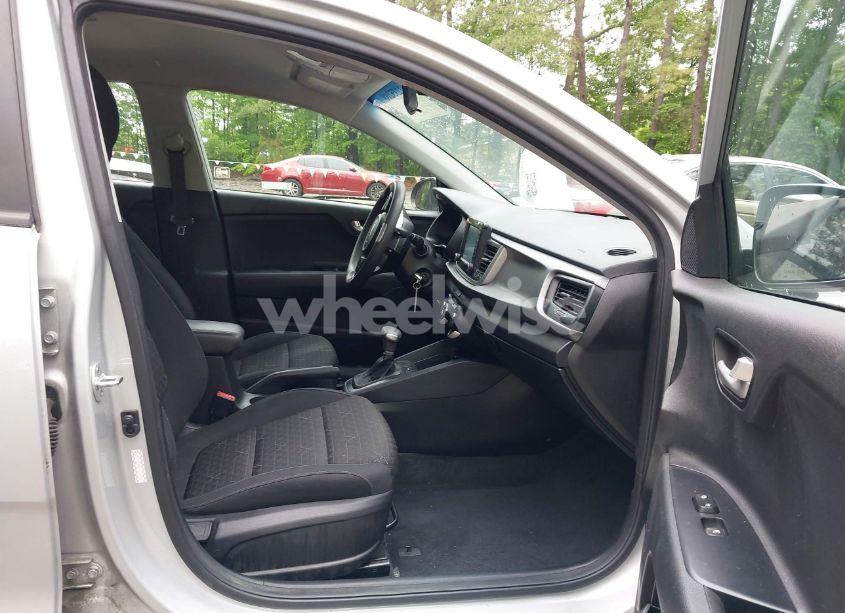 Photo 5 of 2019 Kia Rio S (VIN 3KPA24AB9KE201430)