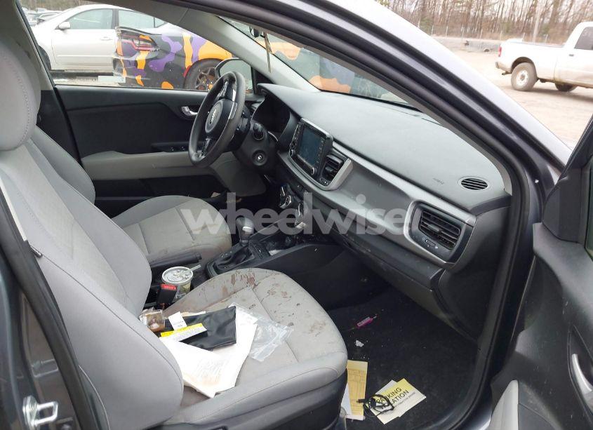 Photo 5 of 2019 Kia Rio S (VIN 3KPA24AB9KE203887)