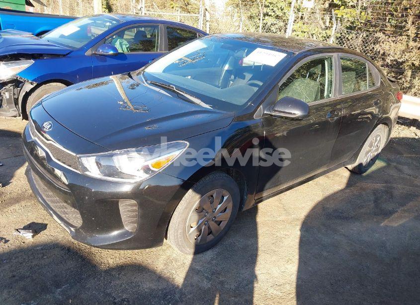 Photo 2 of 2019 Kia Rio LX (VIN 3KPA24AB9KE221404)