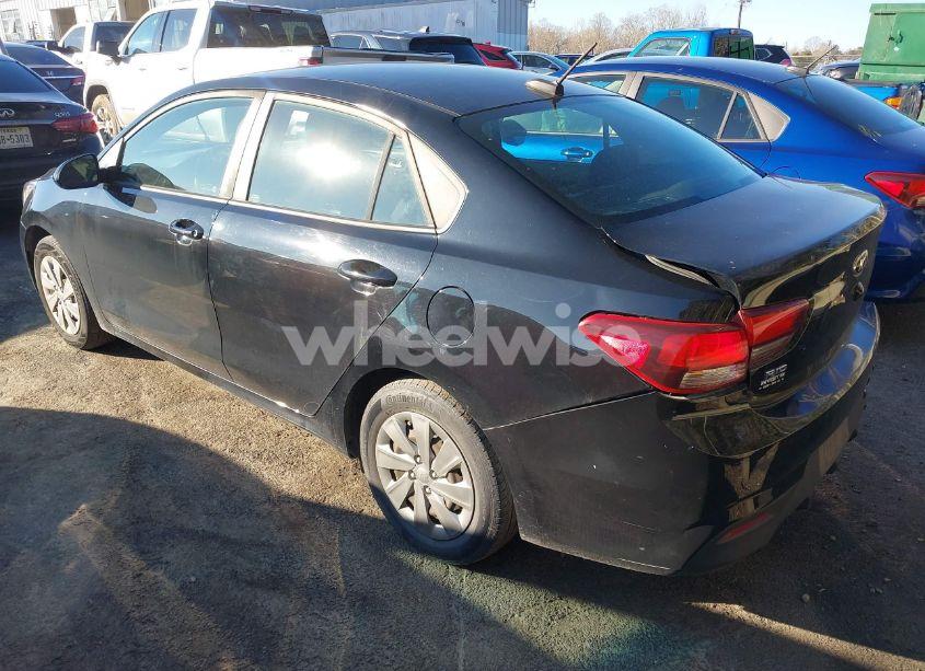 Photo 3 of 2019 Kia Rio LX (VIN 3KPA24AB9KE221404)