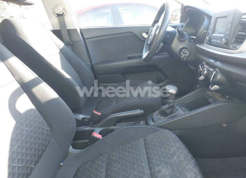 Photo 5 of 2019 Kia Rio LX (VIN 3KPA24AB9KE221404)