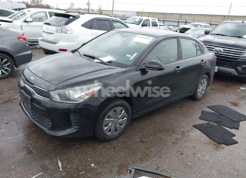 Photo 2 of 2019 Kia Rio LX (VIN 3KPA24AB9KE223136)