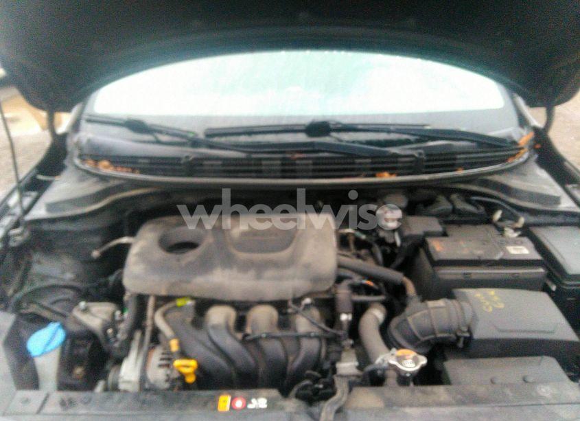 Photo 10 of 2019 Kia Rio S (VIN 3KPA24AB9KE232807)
