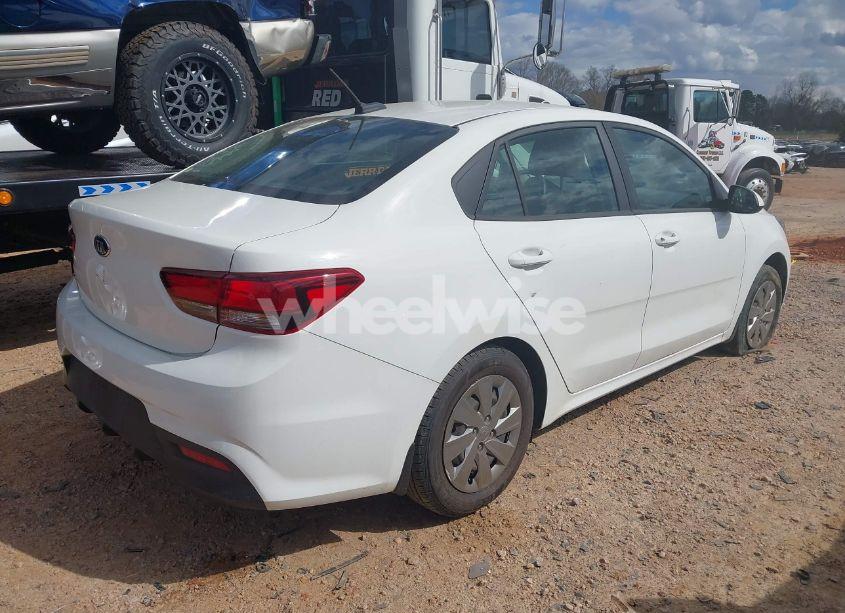 Photo 4 of 2019 Kia Rio LX (VIN 3KPA24AB9KE242768)