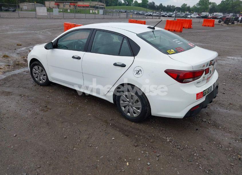 Photo 3 of 2018 Kia Rio LX (VIN 3KPA24ABXJE071866)