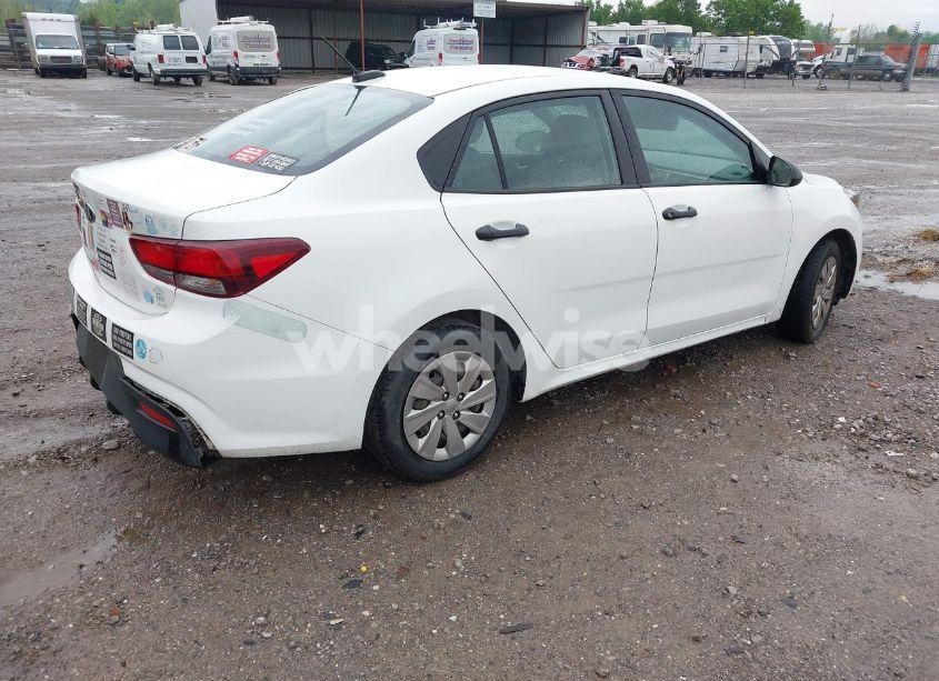 Photo 4 of 2018 Kia Rio LX (VIN 3KPA24ABXJE071866)