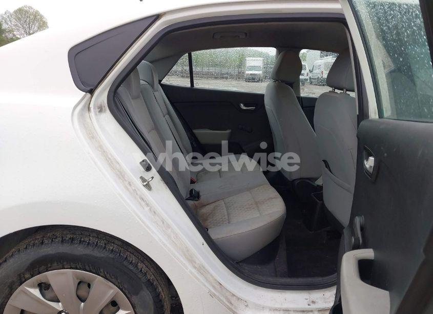 Photo 8 of 2018 Kia Rio LX (VIN 3KPA24ABXJE071866)