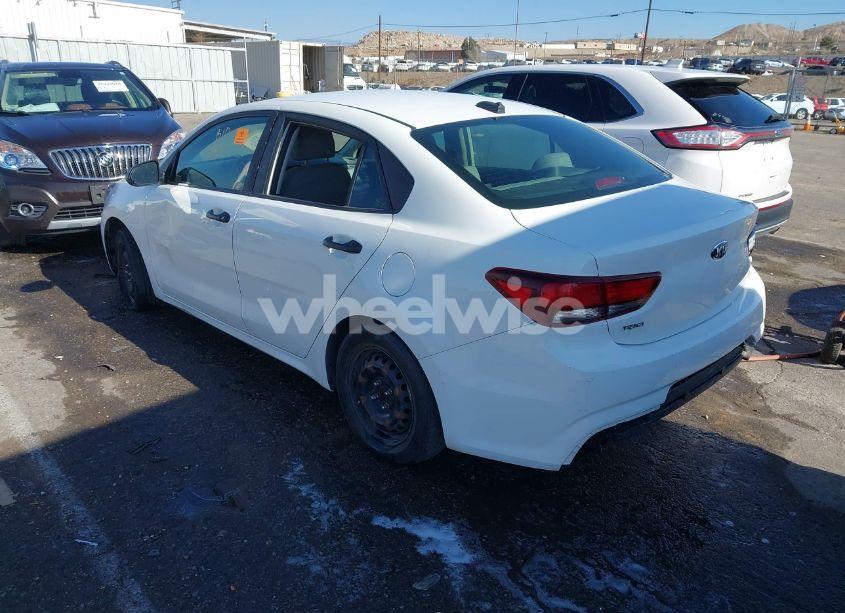 Photo 3 of 2018 Kia Rio LX (VIN 3KPA24ABXJE079790)