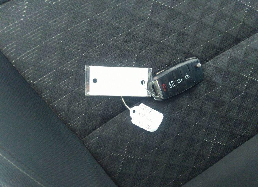 Photo 11 of 2019 Kia Rio S (VIN 3KPA24ABXKE181026)