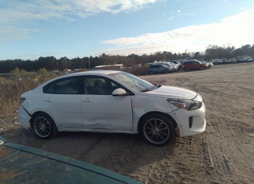 Photo 13 of 2019 Kia Rio S (VIN 3KPA24ABXKE181026)