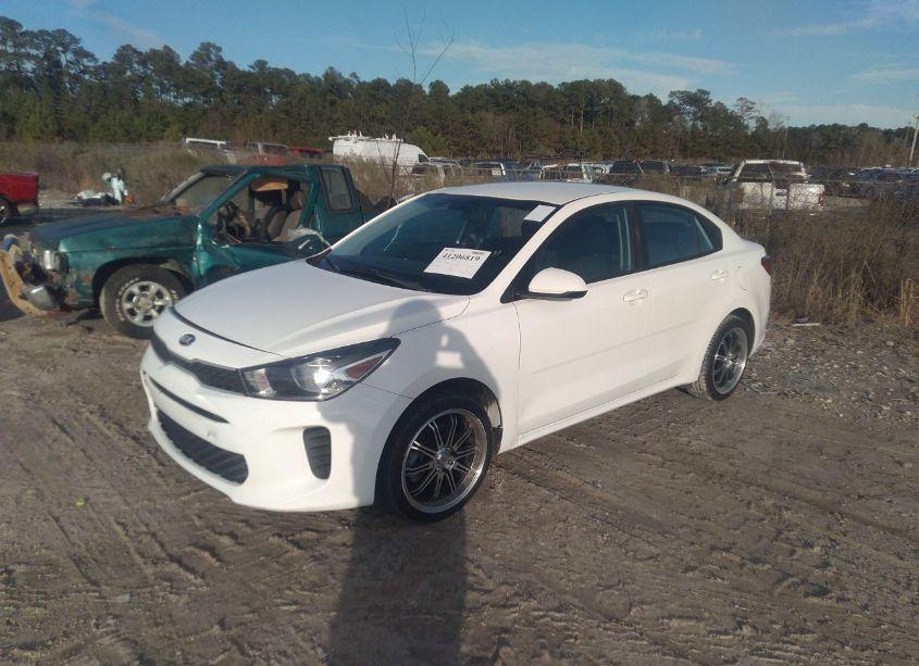 Photo 2 of 2019 Kia Rio S (VIN 3KPA24ABXKE181026)