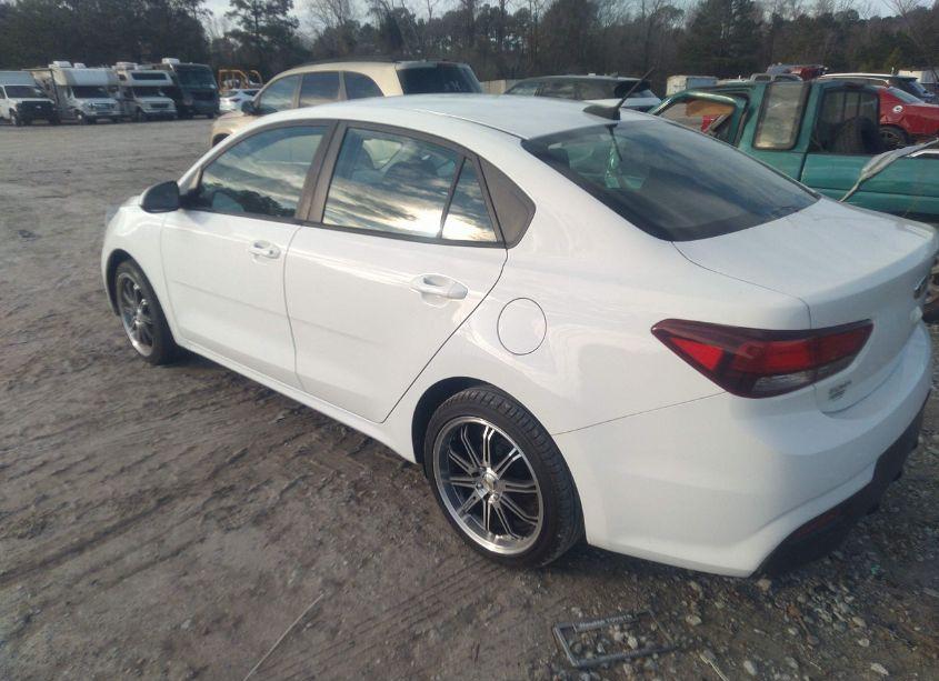 Photo 3 of 2019 Kia Rio S (VIN 3KPA24ABXKE181026)