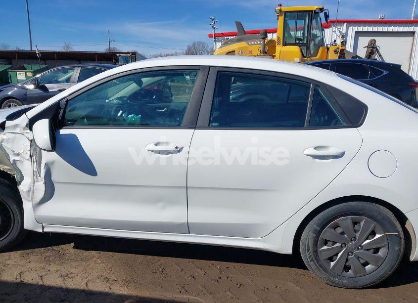 Photo 14 of 2019 Kia Rio LX (VIN 3KPA24ABXKE184881)
