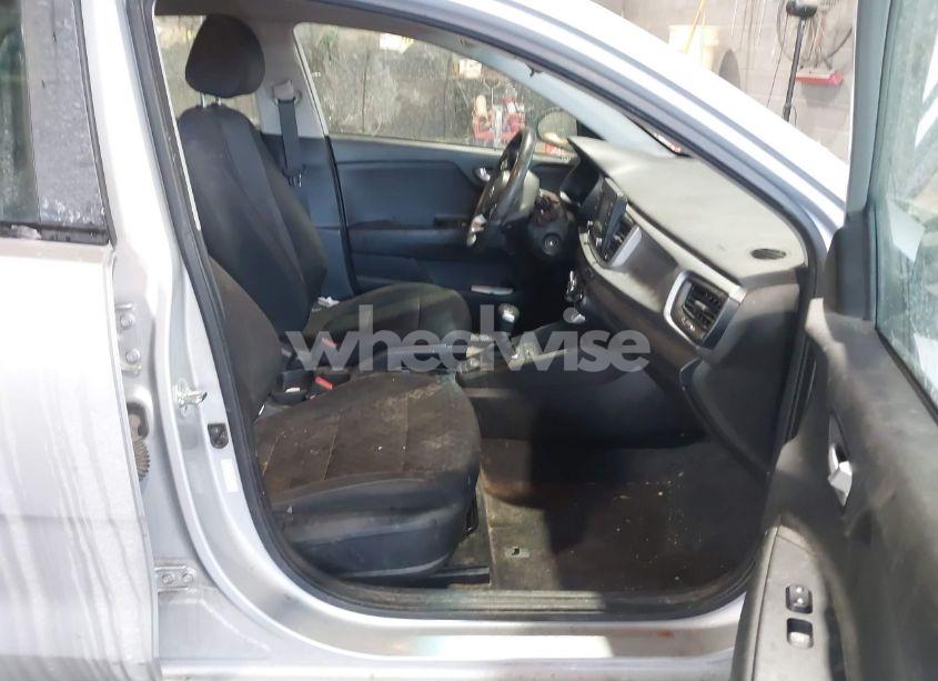 Photo 5 of 2019 Kia Rio LX (VIN 3KPA24ABXKE210704)