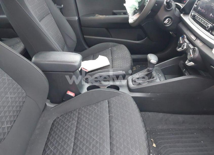 Photo 5 of 2021 Kia Rio S (VIN 3KPA24AD2ME370063)