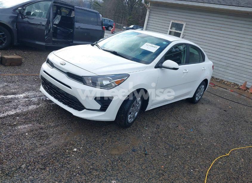 Photo 2 of 2021 Kia Rio LX (VIN 3KPA24AD2ME406916)