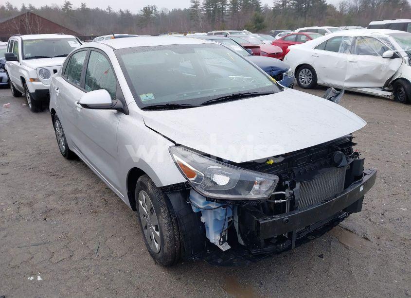 2020 Kia Rio S (VIN 3KPA24AD3LE353318) main photo