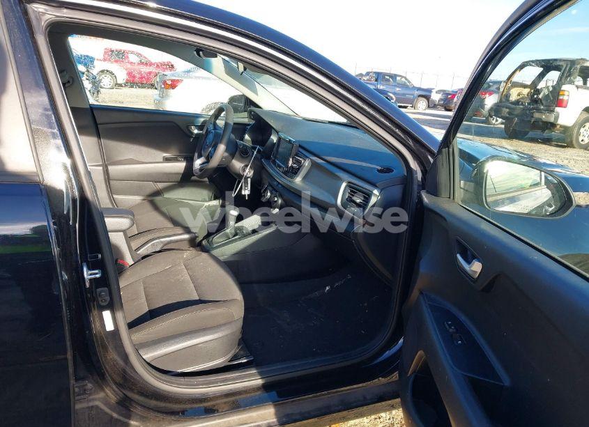 Photo 5 of 2020 Kia Rio S (VIN 3KPA24AD4LE331117)