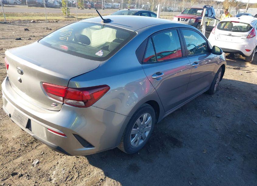 Photo 4 of 2021 Kia Rio S (VIN 3KPA24AD4ME373000)