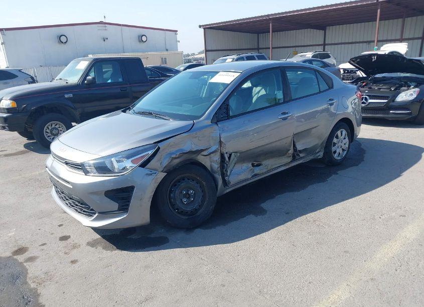 Photo 2 of 2022 Kia Rio S (VIN 3KPA24AD5NE431097)