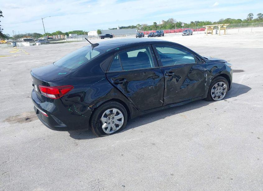 Photo 4 of 2022 Kia Rio LX/S (VIN 3KPA24AD7NE477420)