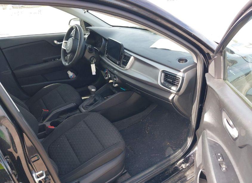 Photo 5 of 2022 Kia Rio LX/S (VIN 3KPA24AD7NE477420)