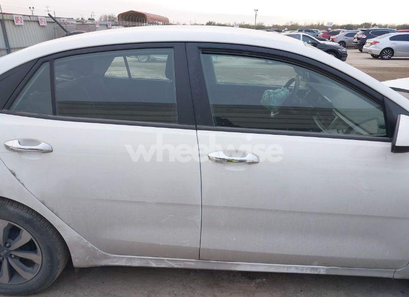 Photo 12 of 2021 Kia Rio S (VIN 3KPA24AD8ME382735)