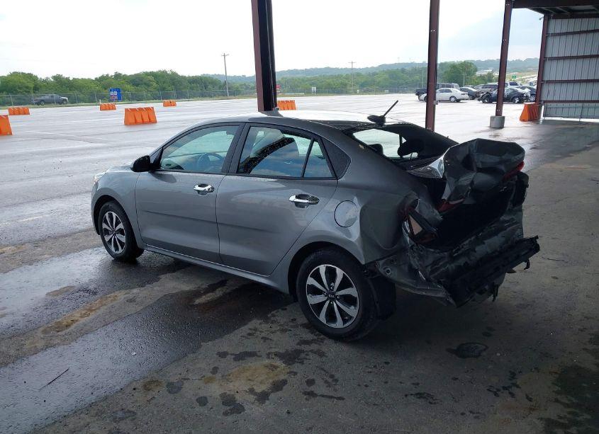 Photo 3 of 2021 Kia Rio S (VIN 3KPA24AD8ME422764)