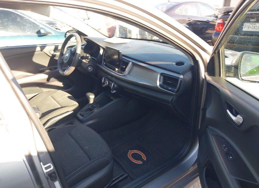 Photo 5 of 2021 Kia Rio S (VIN 3KPA24AD9ME398927)