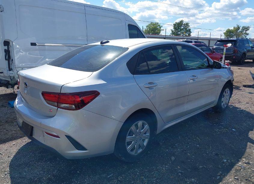 Photo 4 of 2021 Kia Rio S (VIN 3KPA24AD9ME405441)