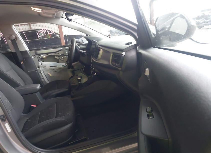 Photo 5 of 2021 Kia Rio S (VIN 3KPA24AD9ME424118)