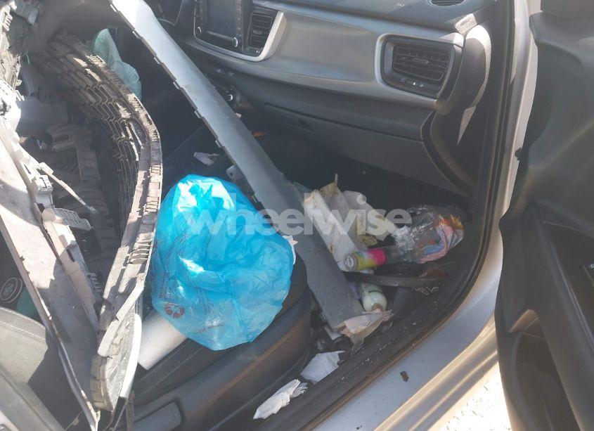 Photo 5 of 2020 Kia Rio LX (VIN 3KPA24ADXLE296499)