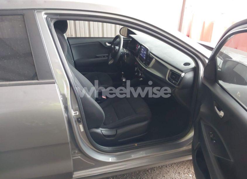 Photo 5 of 2021 Kia Rio S (VIN 3KPA24ADXME406680)