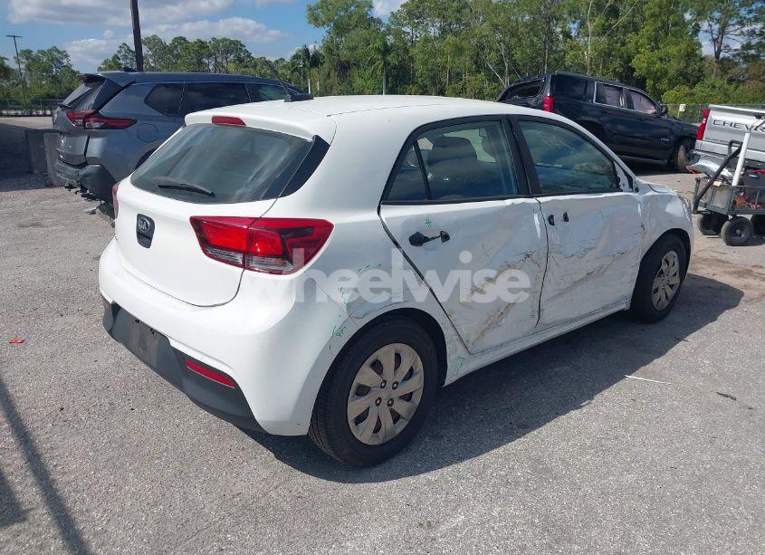 Photo 4 of 2018 Kia Rio LX (VIN 3KPA25AB0JE092330)