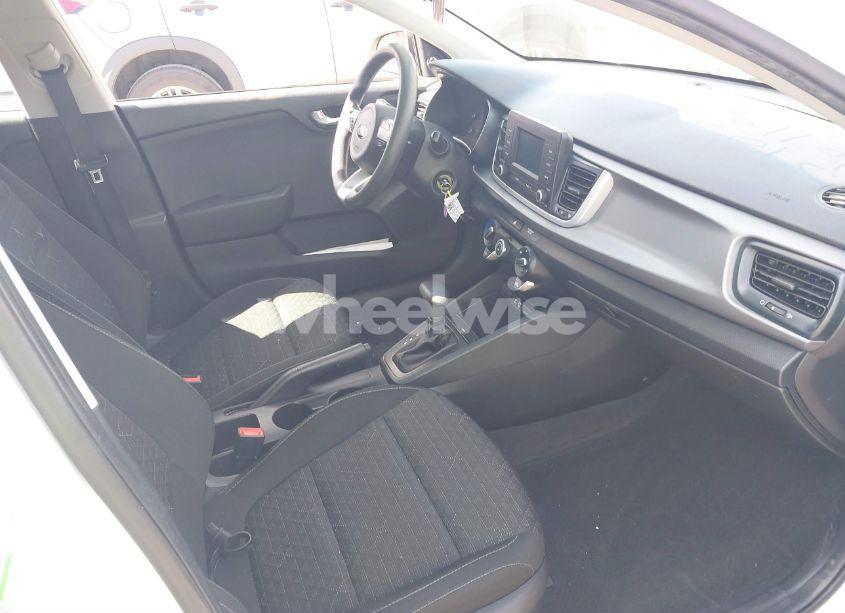 Photo 5 of 2018 Kia Rio LX (VIN 3KPA25AB0JE092330)