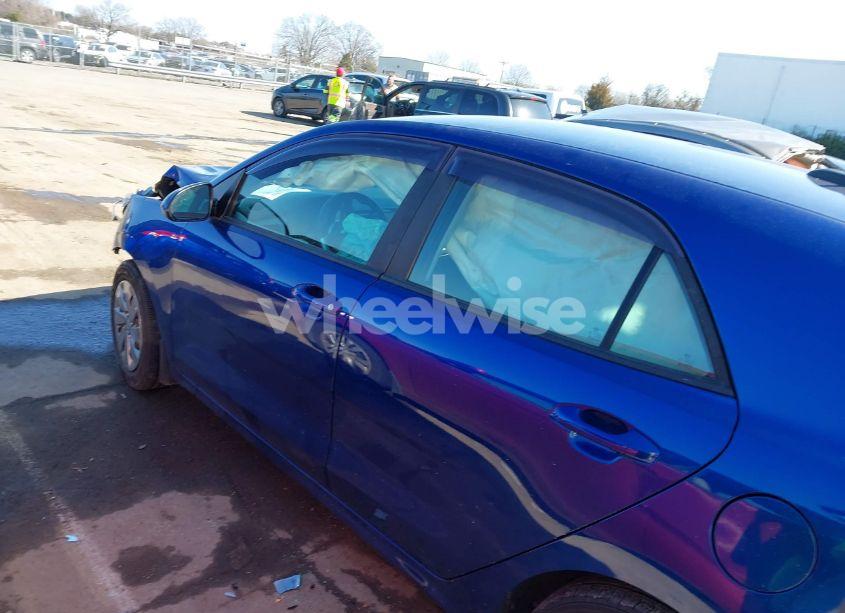 Photo 14 of 2019 Kia Rio 5-DOOR S (VIN 3KPA25AB0KE209857)