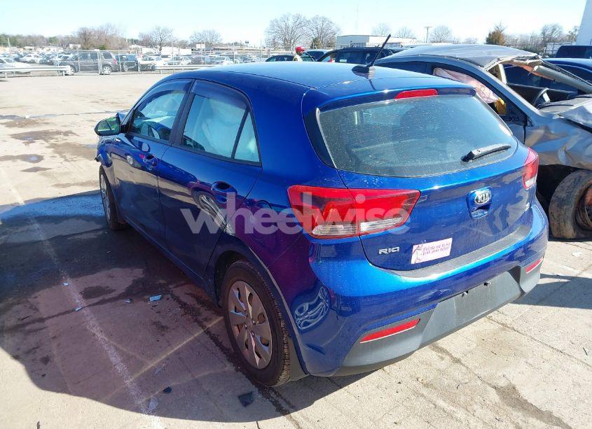 Photo 3 of 2019 Kia Rio 5-DOOR S (VIN 3KPA25AB0KE209857)