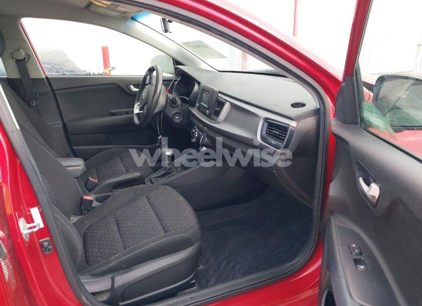 Photo 5 of 2018 Kia Rio S (VIN 3KPA25AB3JE120119)