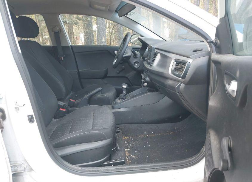 Photo 5 of 2018 Kia Rio LX (VIN 3KPA25AB4JE095165)