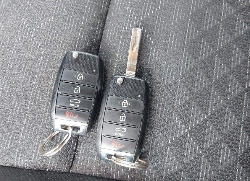 Photo 11 of 2018 Kia Rio S (VIN 3KPA25AB5JE060084)